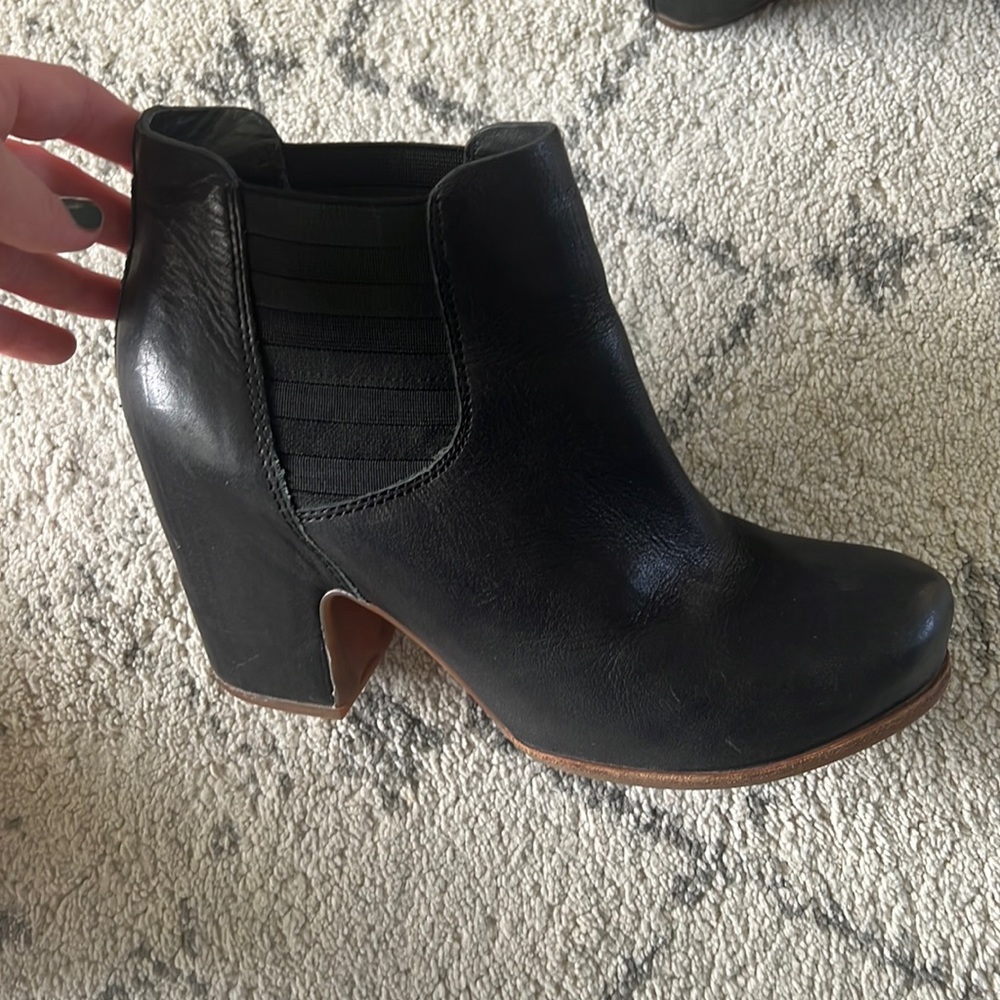Kork Ease Shirome booties. 8.5